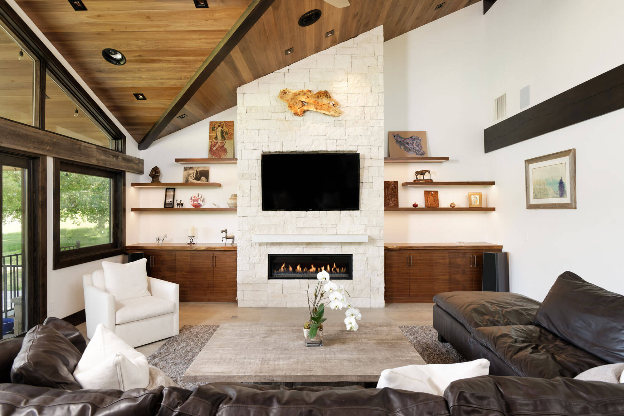 Spur Drive living area featuing fire place
